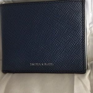 Men’s Leather Tommy Hilfiger Wallet